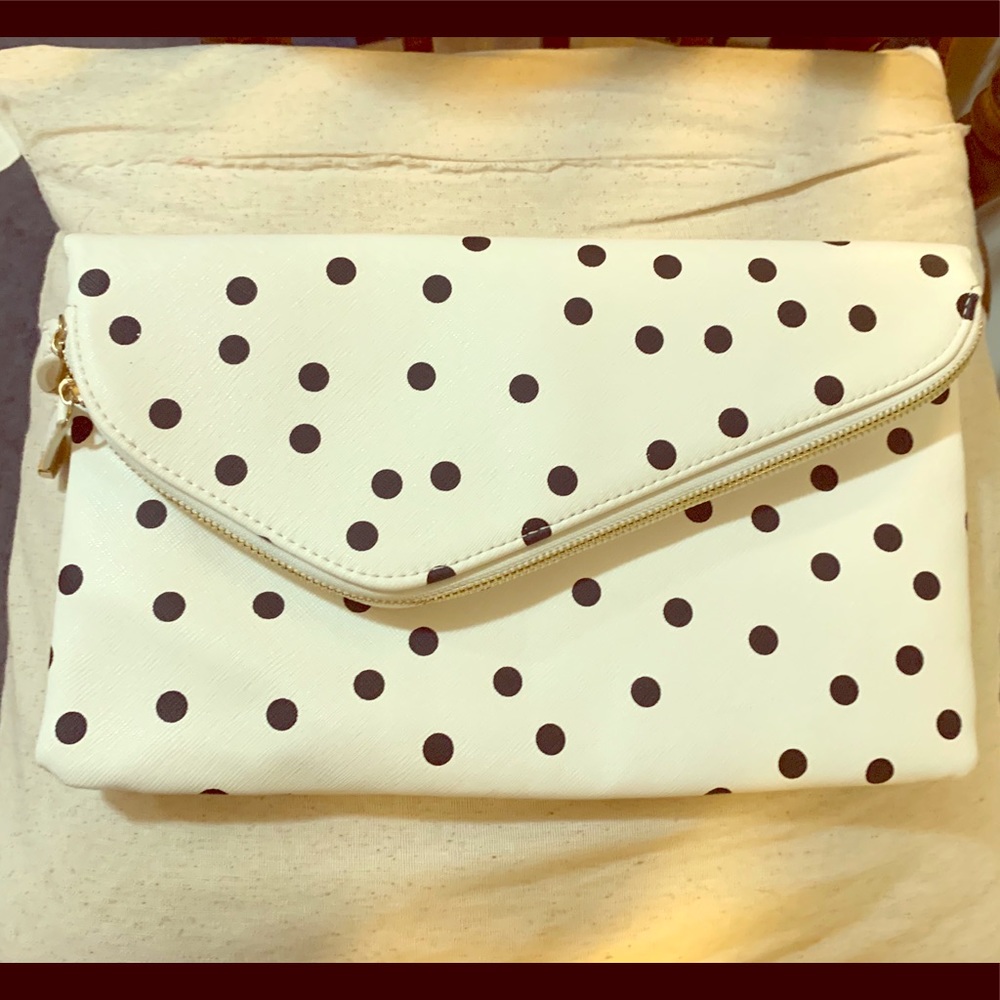 Urban Expressions Polka Dot Hand Bag